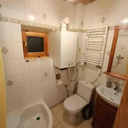 Ludwikowka Pod Luboniem, Stu-letni W Gorach Naprawa