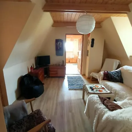 شاليه Ludwikowka Pod Luboniem, Stu-letni W Gorach