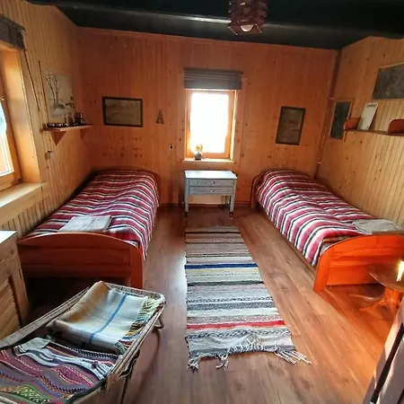 Ludwikowka Pod Luboniem, Stu-letni W Gorach Naprawa